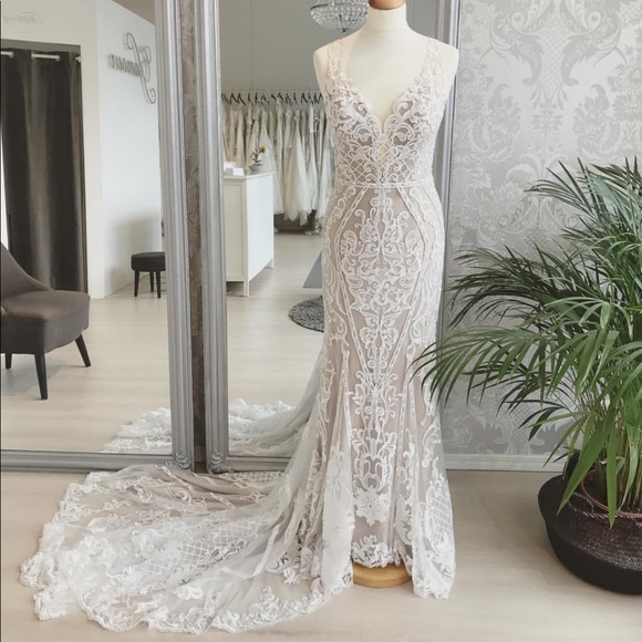 Wtoo Dresses & Skirts - Wtoo viola lace wedding dress 00
